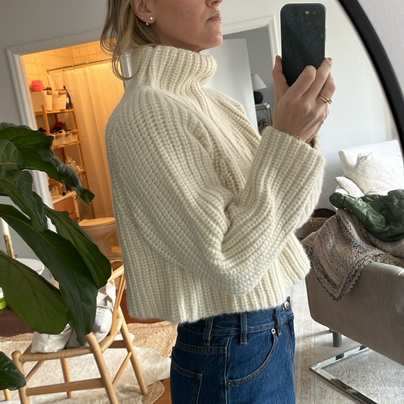 Shaina Mote Chunky Knit Sweater - Picture 3 of 3